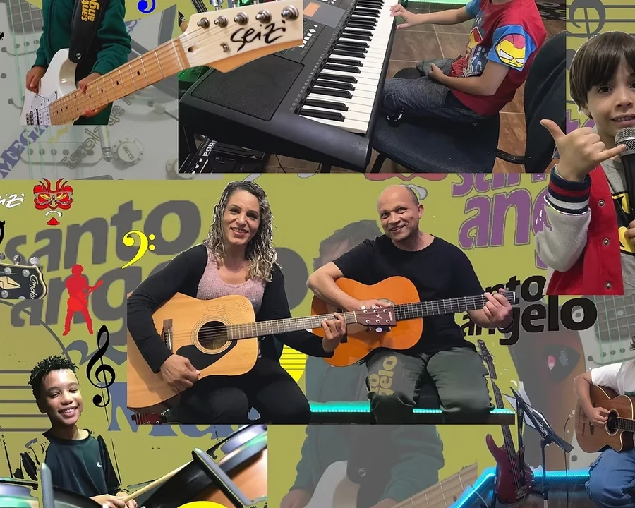 Alunos da Mega Music em atividades musicais